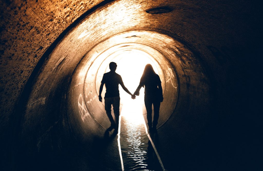 A luz do fim do túnel no relacionamento